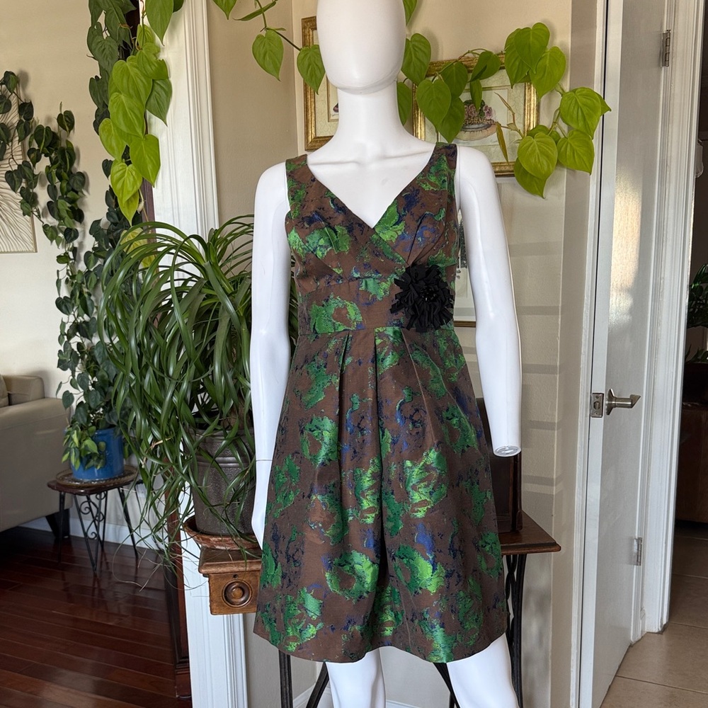 Eva Franco Brown and Green Textured Fabric Dress Like New Size 2